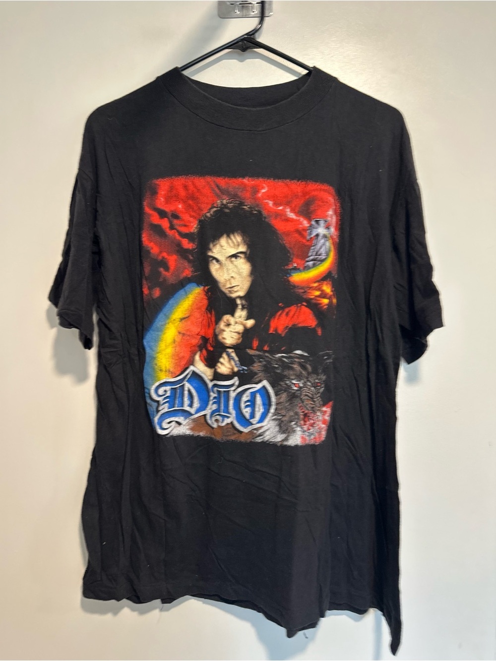VTG ‘90 Authentic Dio Lock Up the World Tour. Sz: L Single stitch band tee.